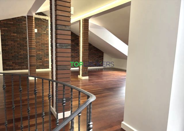 dom wolnostojący, 13 pokoi Warszawa Wawer. Zdjęcie 8