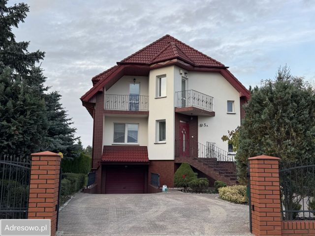dom wolnostojący, 5 pokoi Węglew. Zdjęcie 1