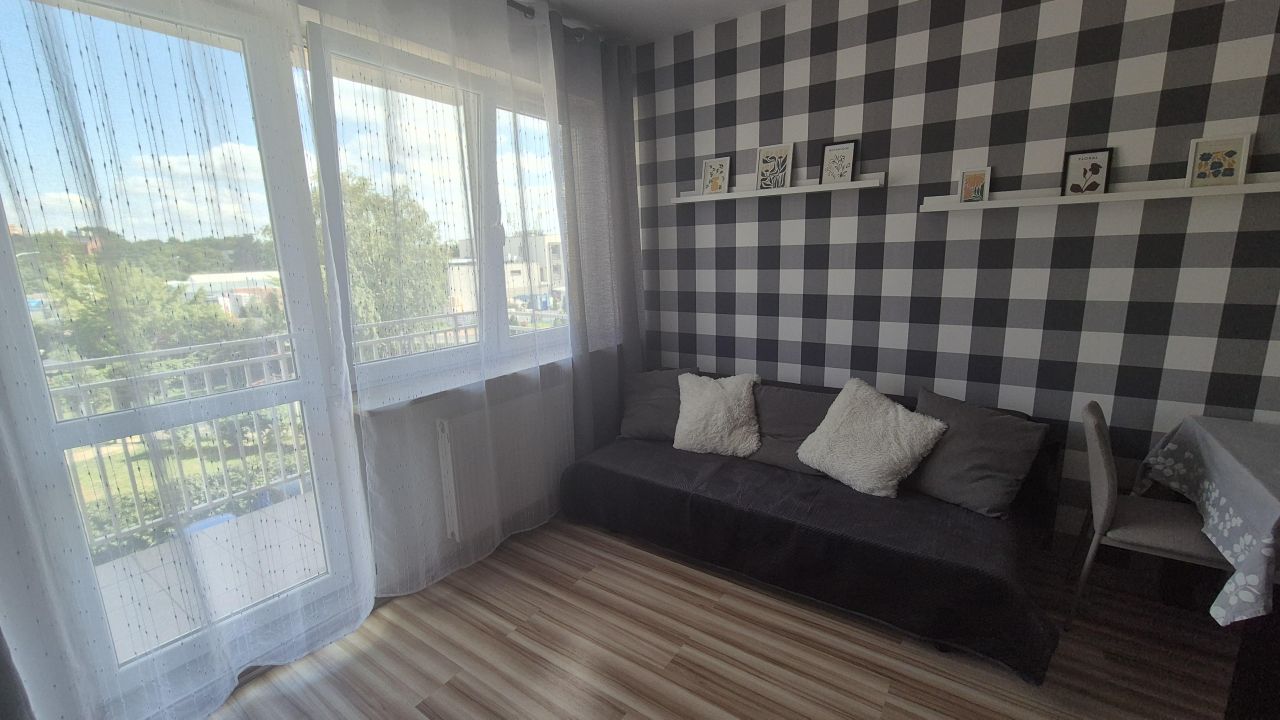 Mieszkanie 3-pokojowe Pruszków Żbików, ul. Władysława Broniewskiego. Zdjęcie 4