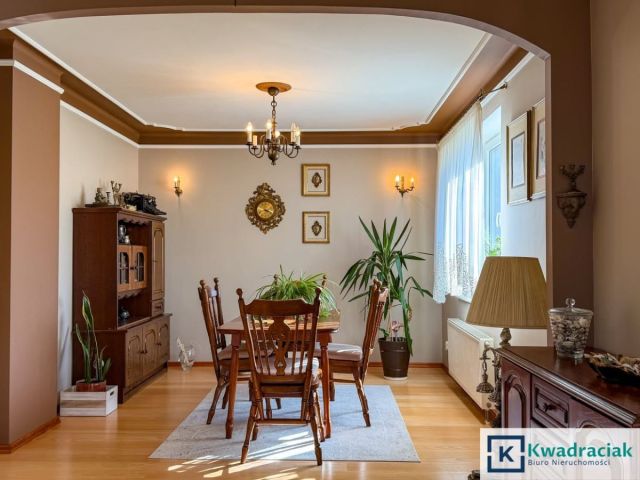 dom wolnostojący, 5 pokoi Dobieszyn. Zdjęcie 8