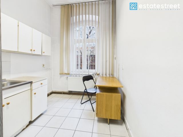 Mieszkanie 4-pokojowe Katowice Śródmieście, ul. Henryka Sienkiewicza. Zdjęcie 13