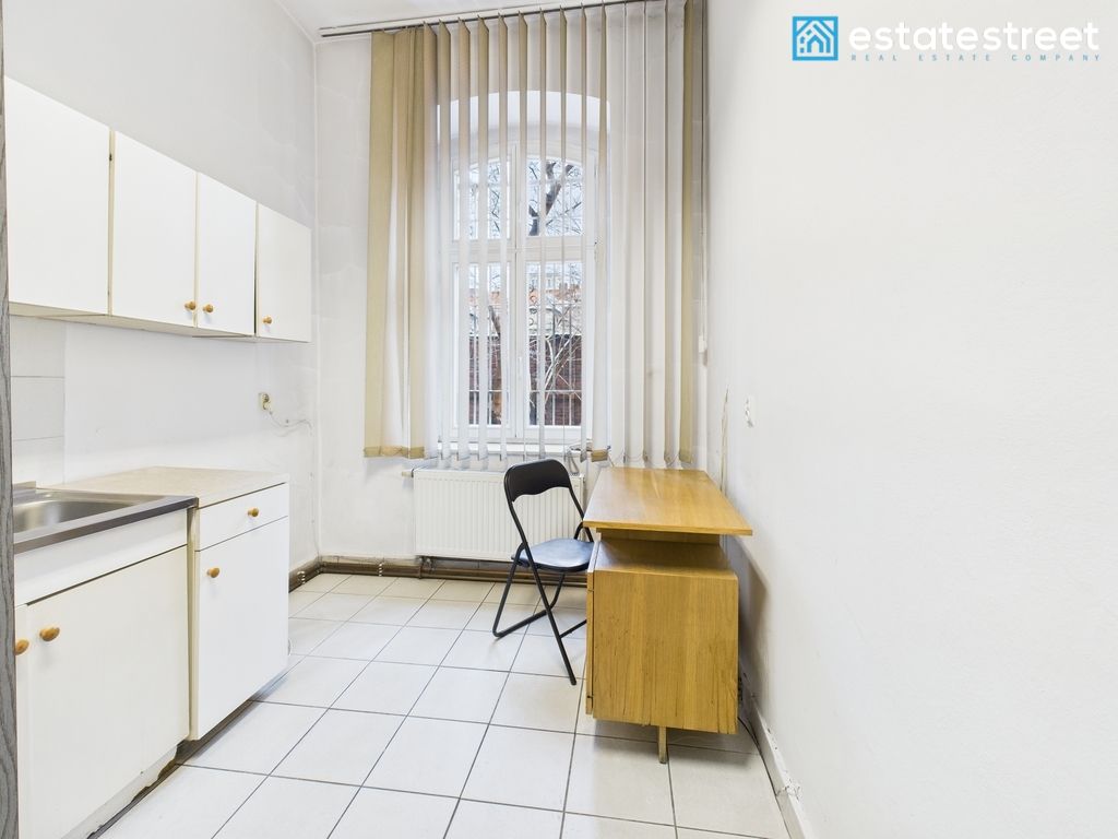 Mieszkanie 4-pokojowe Katowice Śródmieście, ul. Henryka Sienkiewicza. Zdjęcie 13