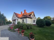 dom wolnostojący, 7 pokoi Hrubieszów Śródmieście, ul. 3 Maja. Zdjęcie 2