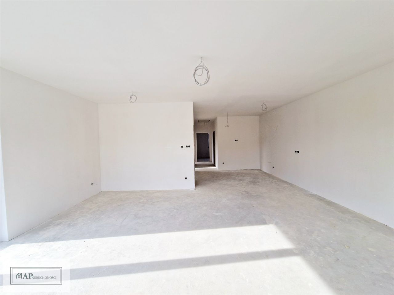 bliźniak, 4 pokoje Kochowo. Zdjęcie 10