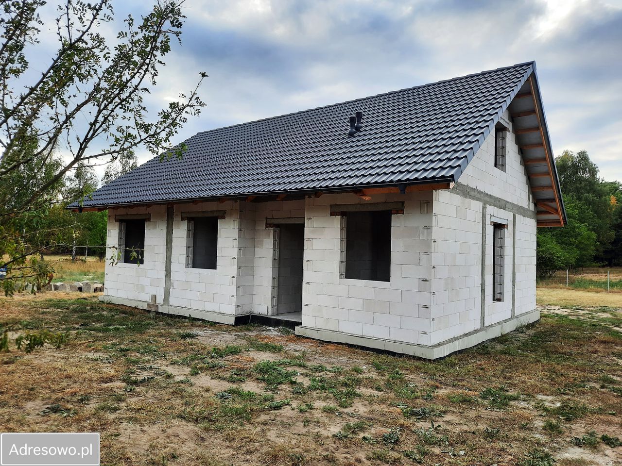 dom wolnostojący, 4 pokoje Samostrzel. Zdjęcie 1