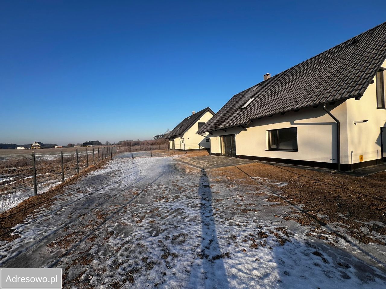 dom wolnostojący, 5 pokoi Nowa Wioska. Zdjęcie 9