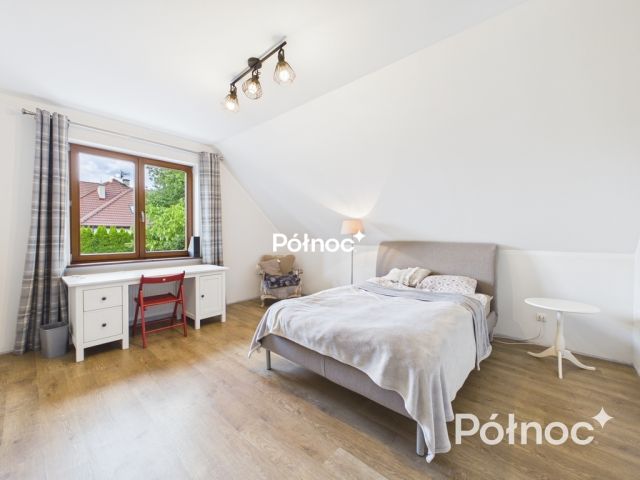 dom wolnostojący, 6 pokoi Rzeszotary, ul. Piastowska. Zdjęcie 15