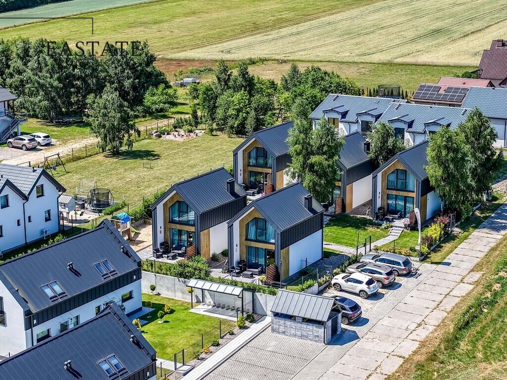 dom wolnostojący, 15 pokoi Władysławowo, ul. Bohaterów Kaszubskich. Zdjęcie 1