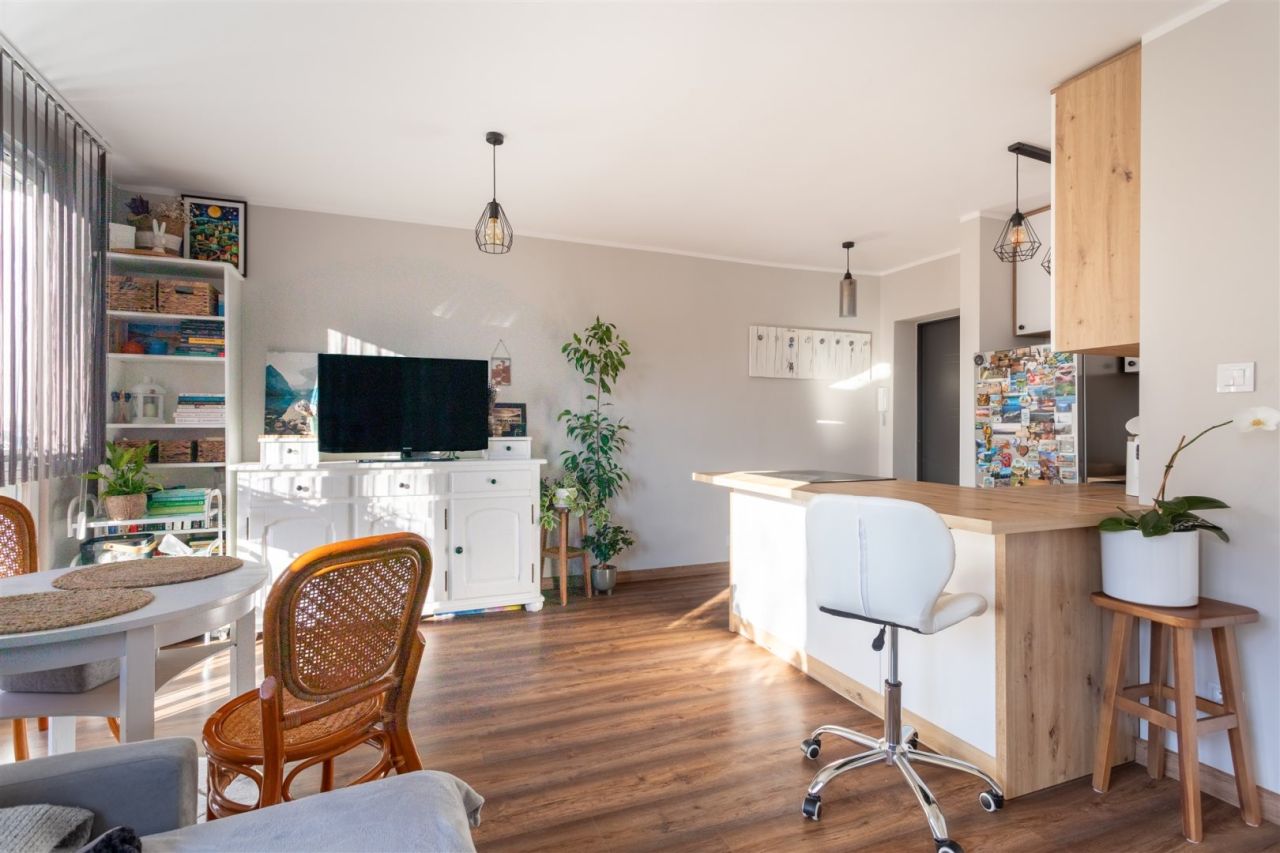 Mieszkanie 1-pokojowe Jelenia Góra Zabobrze, ul. Mieczysława Karłowicza. Zdjęcie 4