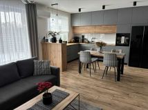 Mieszkanie 4-pokojowe Mielec, ul. Królowej Jadwigi. Zdjęcie 3