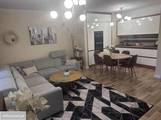 Mieszkanie 3-pokojowe Wrocław Krzyki, al. Wiśniowa. Zdjęcie 1