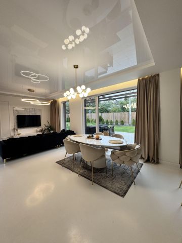 dom szeregowy, 4 pokoje Józefosław, ul. Urocza. Zdjęcie 1