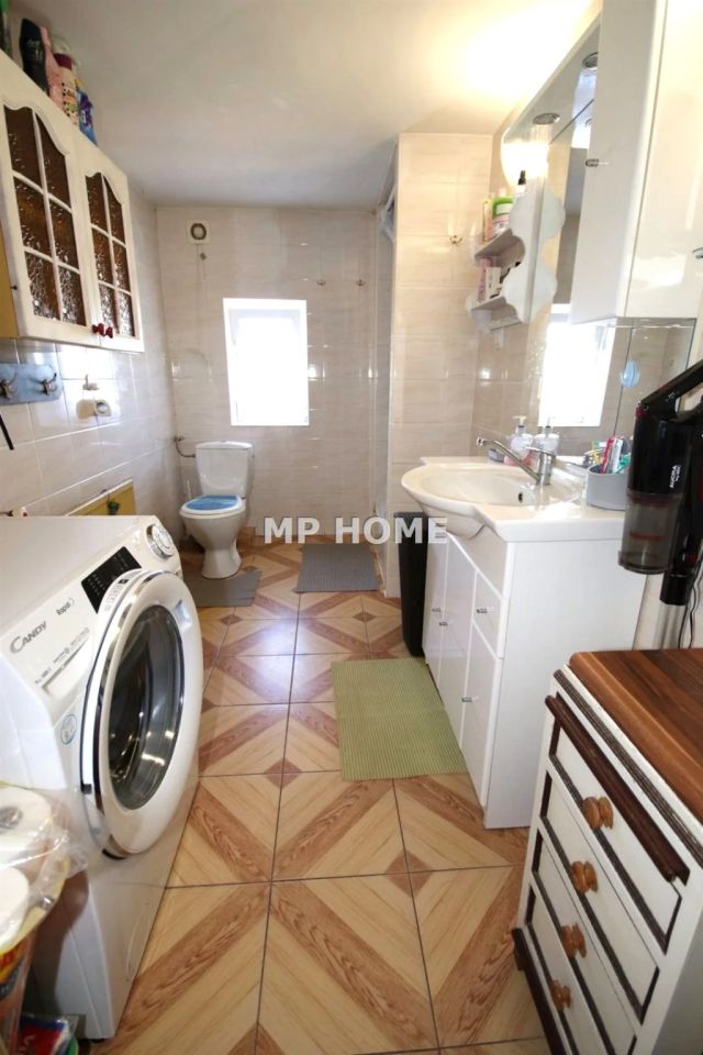 dom wolnostojący, 5 pokoi Bronów. Zdjęcie 19