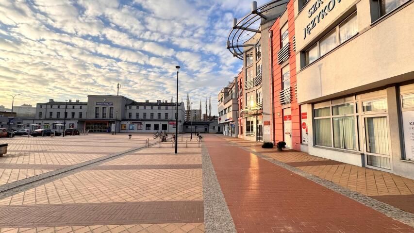 Biuro Elbląg, pl. Dworcowy. Zdjęcie 1