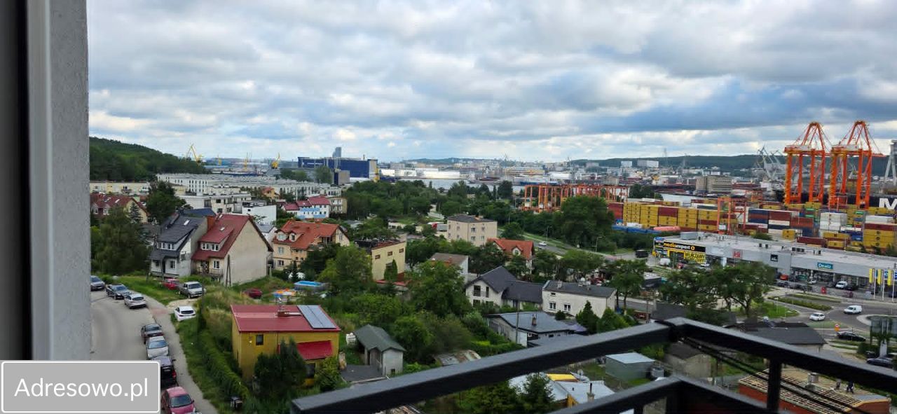 Mieszkanie 3-pokojowe Gdynia Obłuże, ul. Krawiecka. Zdjęcie 2