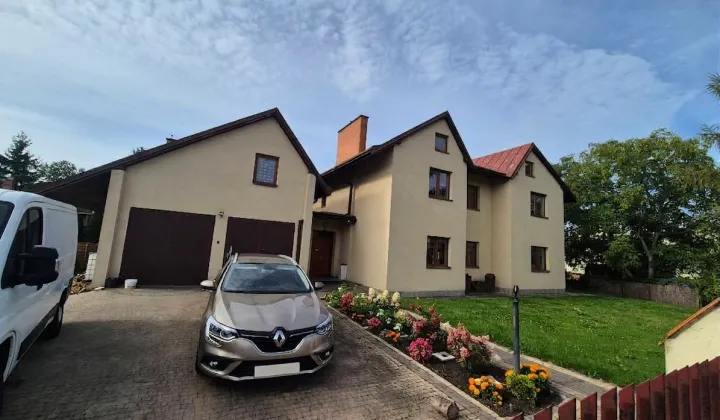 dom wolnostojący, 7 pokoi Koło, ul. Nagórna