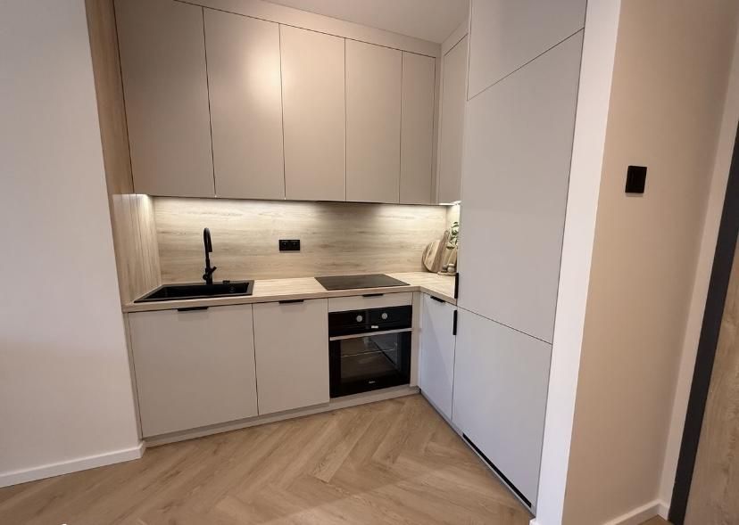 Mieszkanie 2-pokojowe Warszawa Praga, ul. ks. Ignacego Kłopotowskiego. Zdjęcie 3