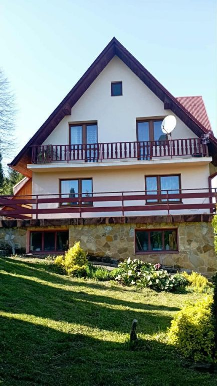 dom wolnostojący, 6 pokoi Bircza, ul. mjr. Kusiaka. Zdjęcie 2