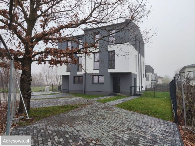 Mieszkanie 4-pokojowe Warszawa Wawer, ul. Wacława Wojtyszki. Zdjęcie 1