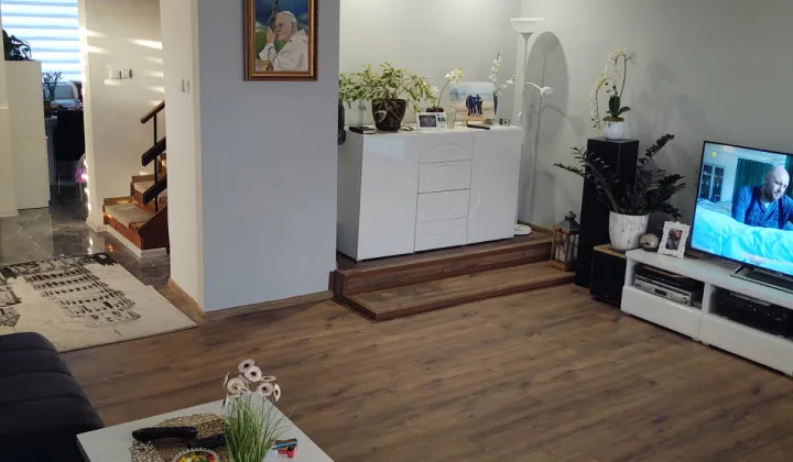 bliźniak, 5 pokoi Kołobrzeg Centrum, ul. Basztowa