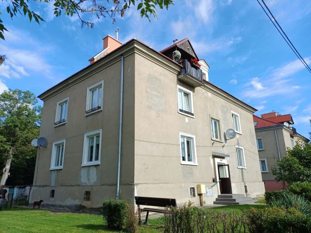 Mieszkanie 2-pokojowe Jelenia Góra Cieplice Śląskie-Zdrój, ul. Bohaterów Września 1939 r.. Zdjęcie 1