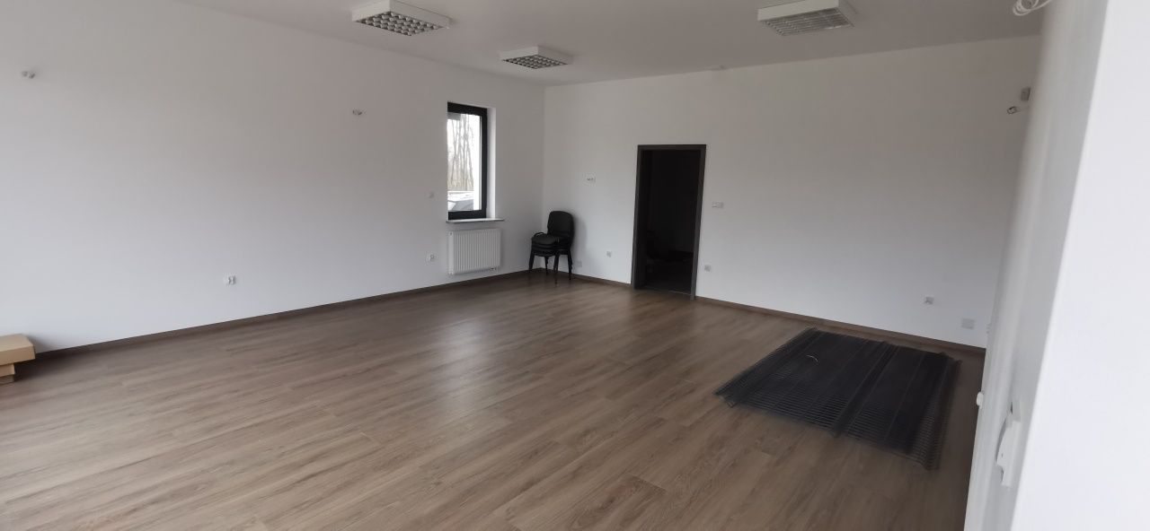 Lokal Strachówka, ul. Cypriana Kamila Norwida. Zdjęcie 7