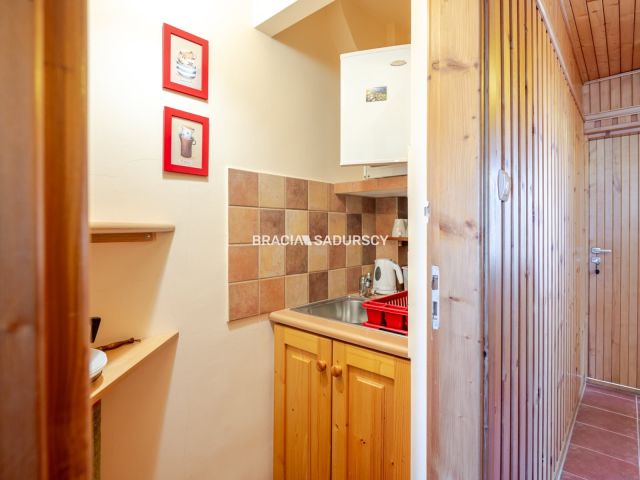 dom wolnostojący, 6 pokoi Zakopane Krzeptówki, ul. Przewodnika Józefa Krzeptowskiego. Zdjęcie 15