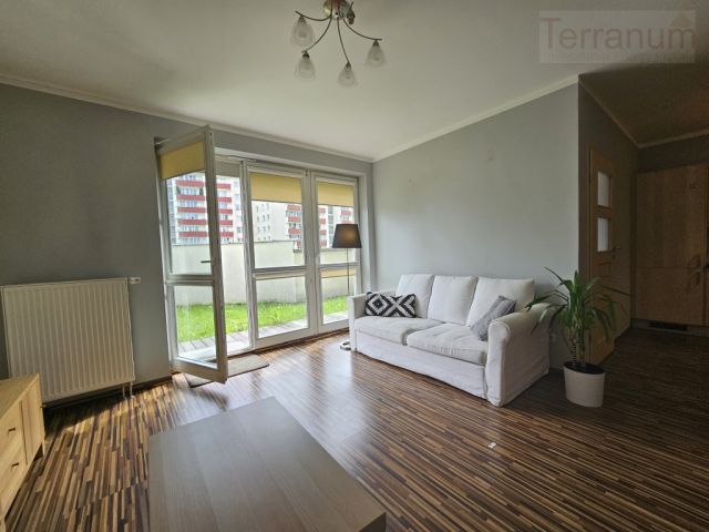 Mieszkanie 2-pokojowe Warszawa, ul. Kobielska. Zdjęcie 2