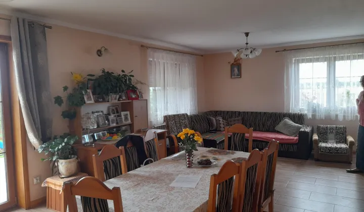 dom wolnostojący, 6 pokoi Rogalin