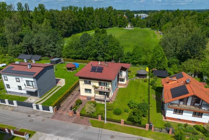 dom wolnostojący, 6 pokoi Czechowice-Dziedzice, ul. Brzozowa. Zdjęcie 4