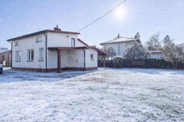 dom wolnostojący, 3 pokoje Łomianki. Zdjęcie 2