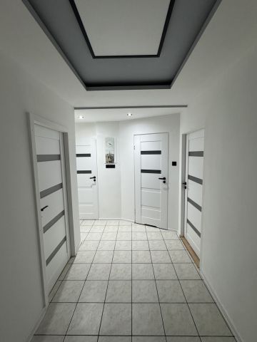 Mieszkanie 3-pokojowe Radom Ustronie, ul. Osiedlowa. Zdjęcie 1