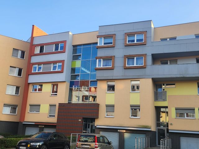 Mieszkanie 3-pokojowe Wrocław Gądów Mały, ul. Jerzego Bajana. Zdjęcie 1