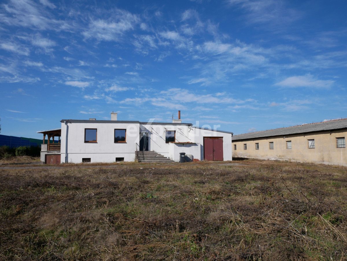 dom wolnostojący, 5 pokoi Bierzglinek. Zdjęcie 1