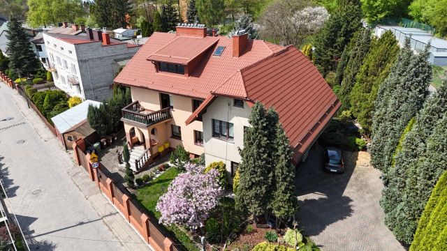 dom wolnostojący Starachowice Centrum, ul. Skalista. Zdjęcie 1