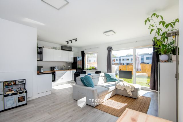 Mieszkanie 3-pokojowe Dopiewiec. Zdjęcie 1