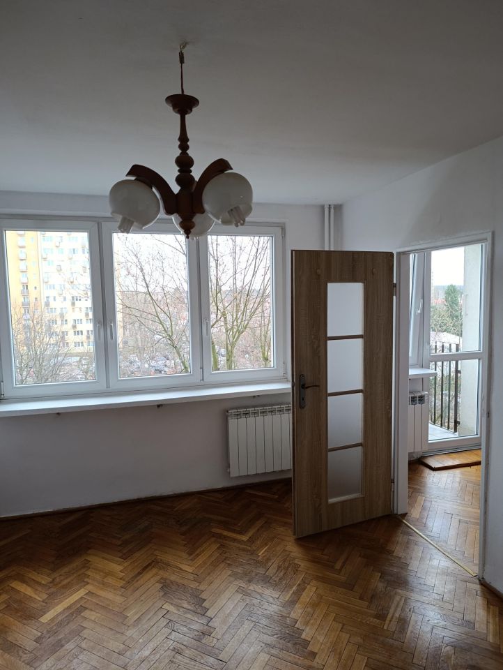 Mieszkanie 2-pokojowe Warszawa Wawer, ul. Króla Maciusia. Zdjęcie 2