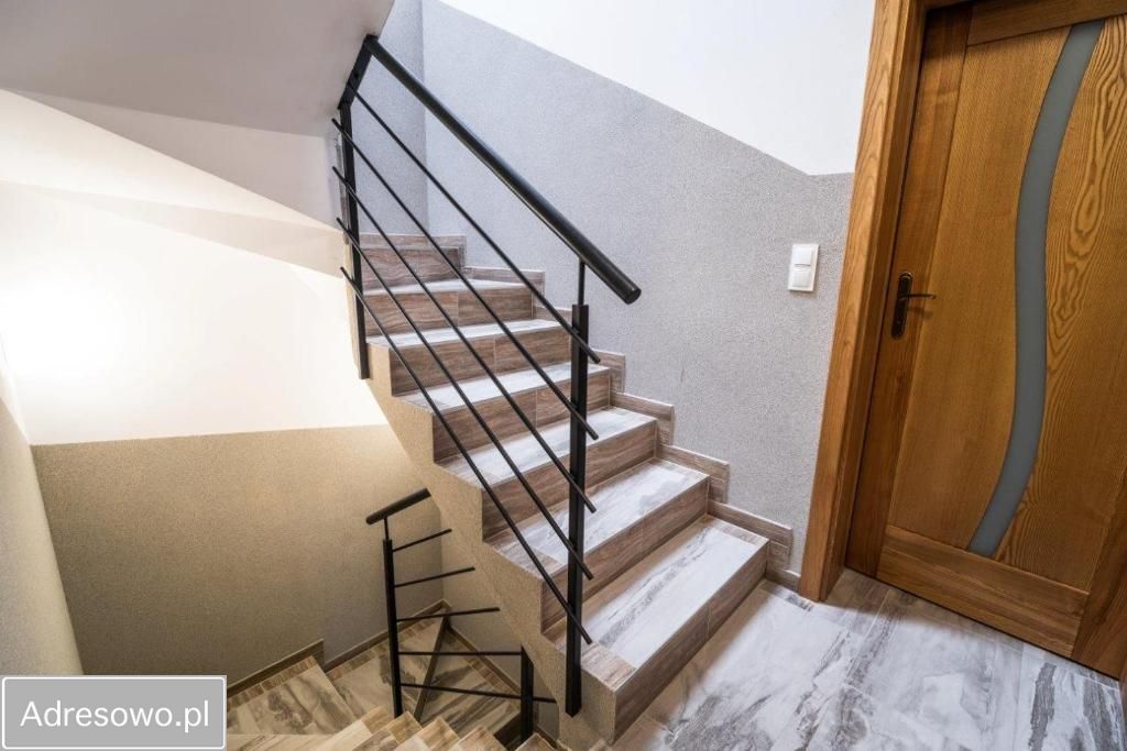 dom wolnostojący, 10 pokoi Targoszów. Zdjęcie 5