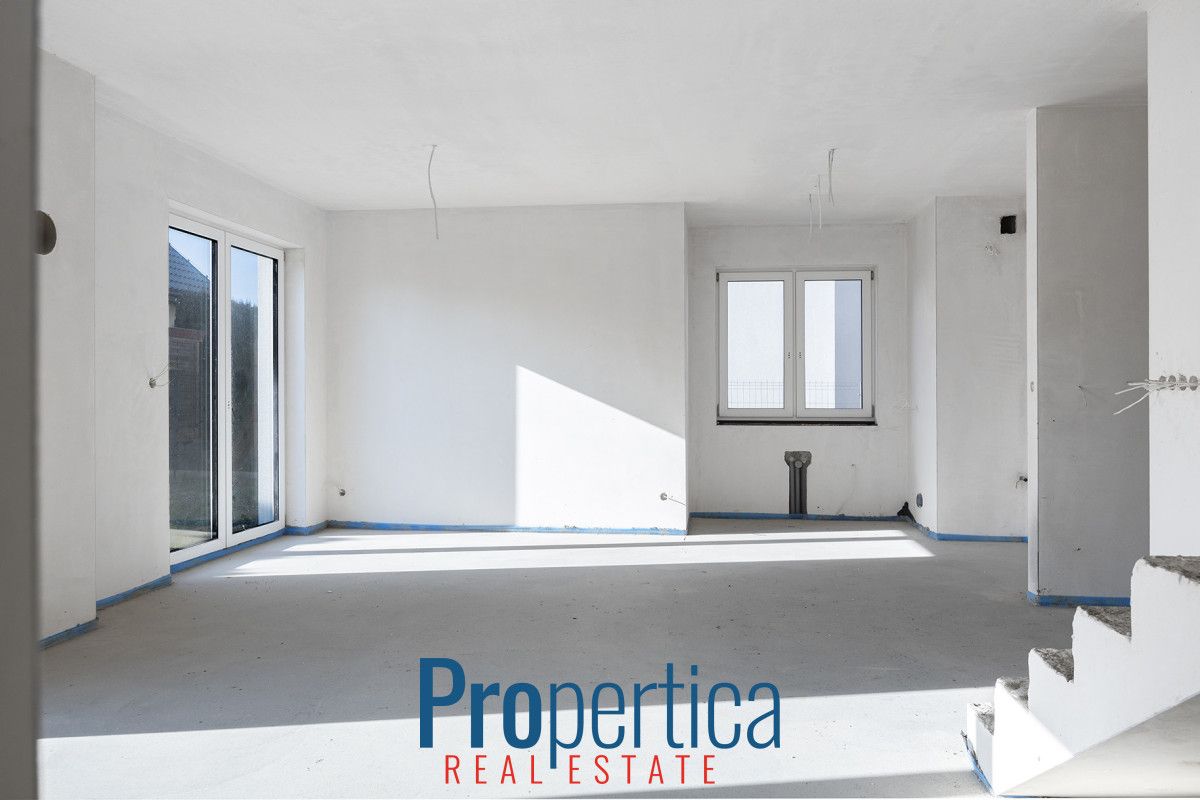 dom wolnostojący, 5 pokoi Stanisławów Pierwszy. Zdjęcie 4