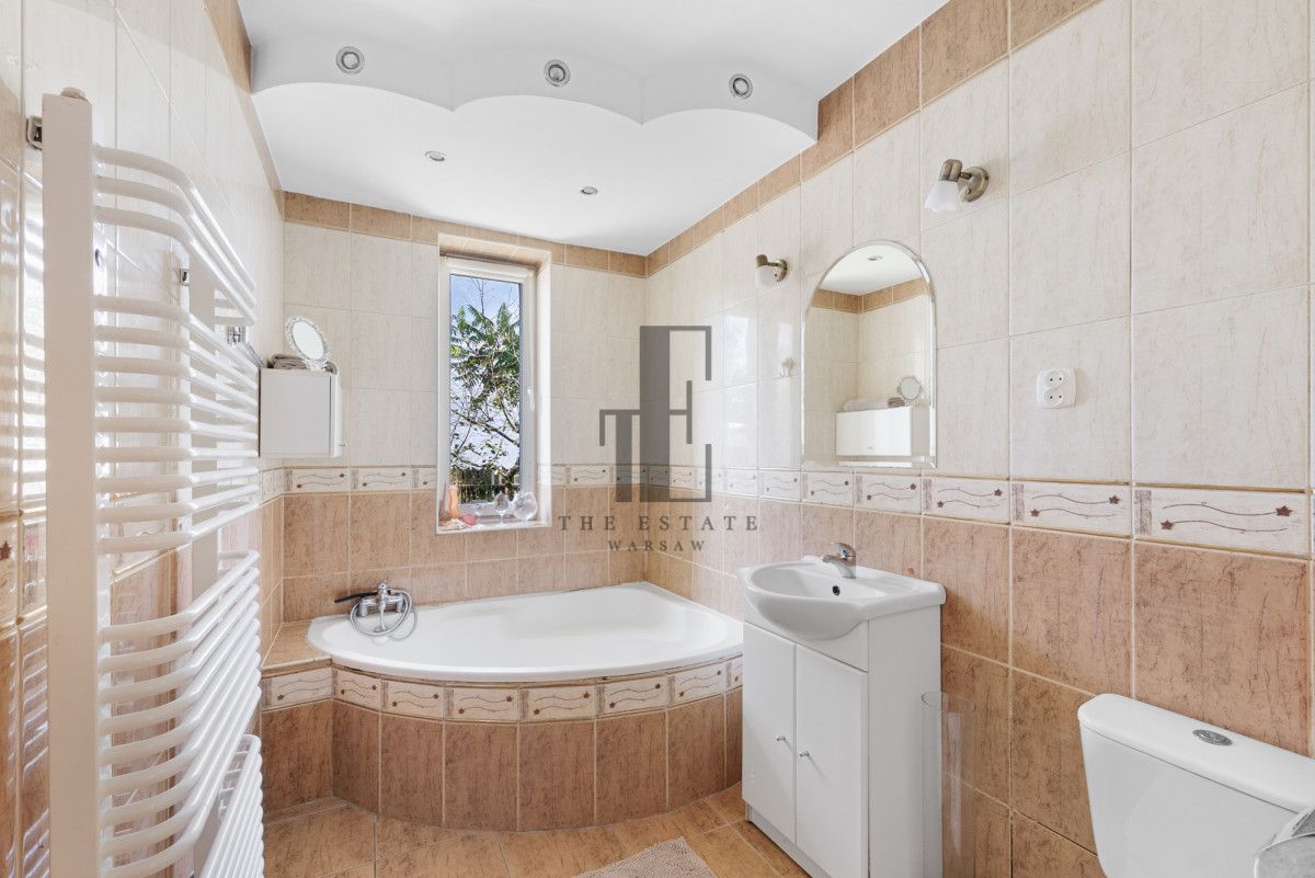 dom wolnostojący, 6 pokoi Łuczynów. Zdjęcie 8