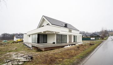 dom wolnostojący, 5 pokoi Zawada