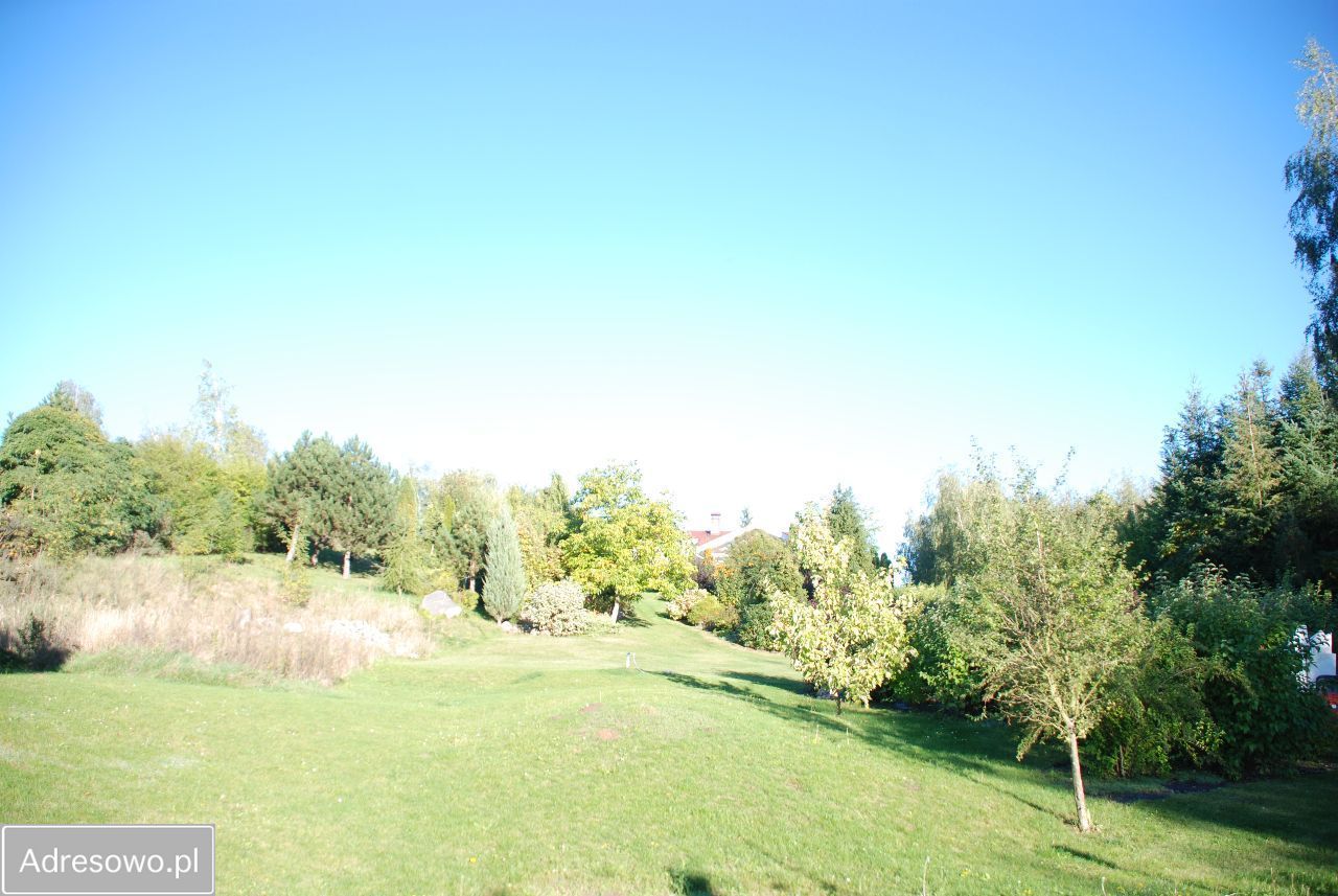 dom wolnostojący, 5 pokoi Lutom. Zdjęcie 12