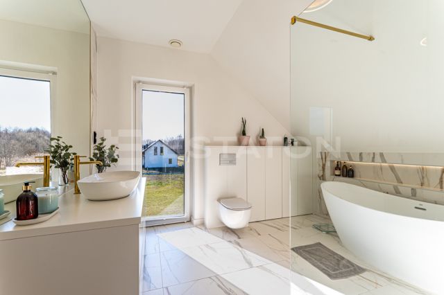 dom wolnostojący, 5 pokoi Jasionka. Zdjęcie 9