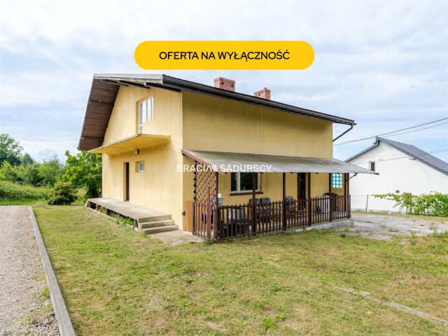 dom wolnostojący, 3 pokoje Radziszów. Zdjęcie 1