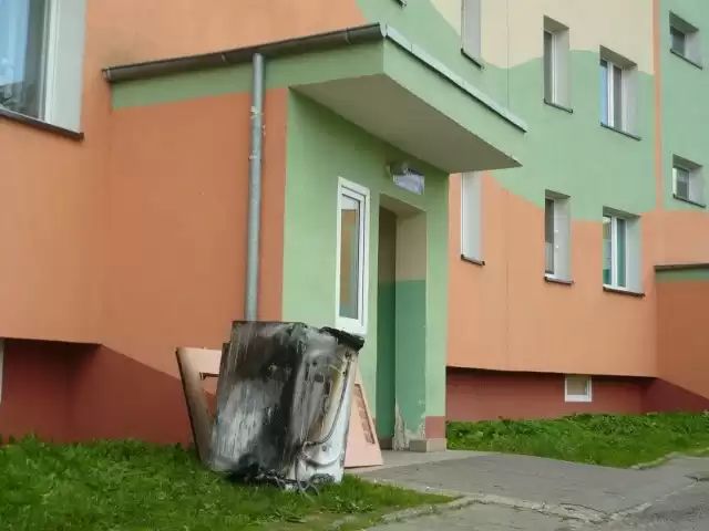 Mieszkanie 4-pokojowe Praszka, ul. Listopadowa. Zdjęcie 1