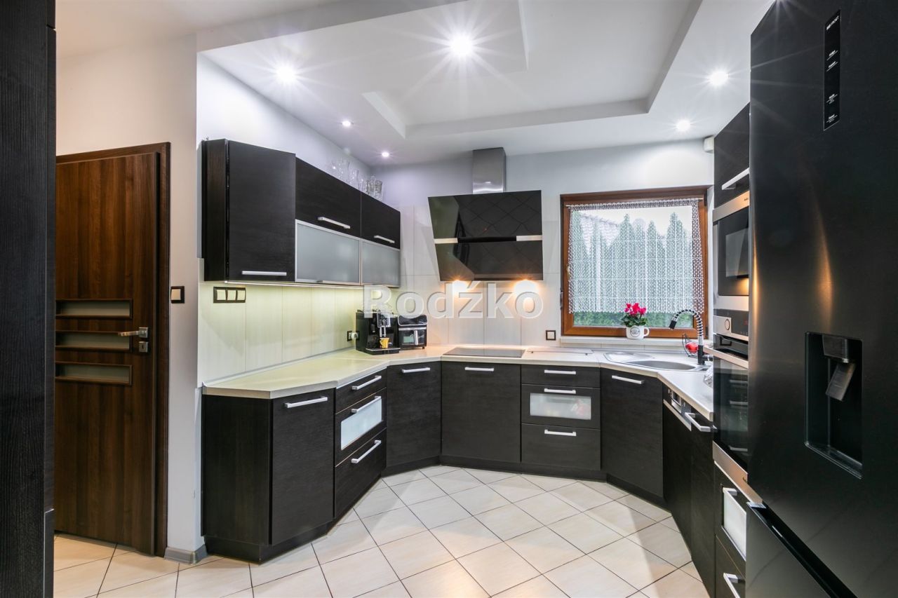 dom wolnostojący, 5 pokoi Dziemionna. Zdjęcie 4