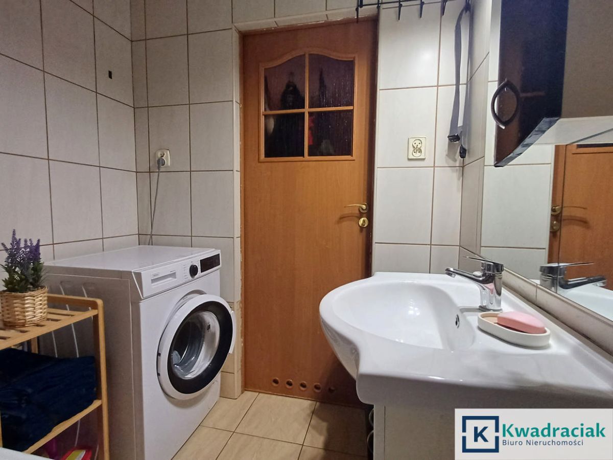 Mieszkanie 3-pokojowe Krosno Guzikówka, ul. Stefana Kisielewskiego. Zdjęcie 9