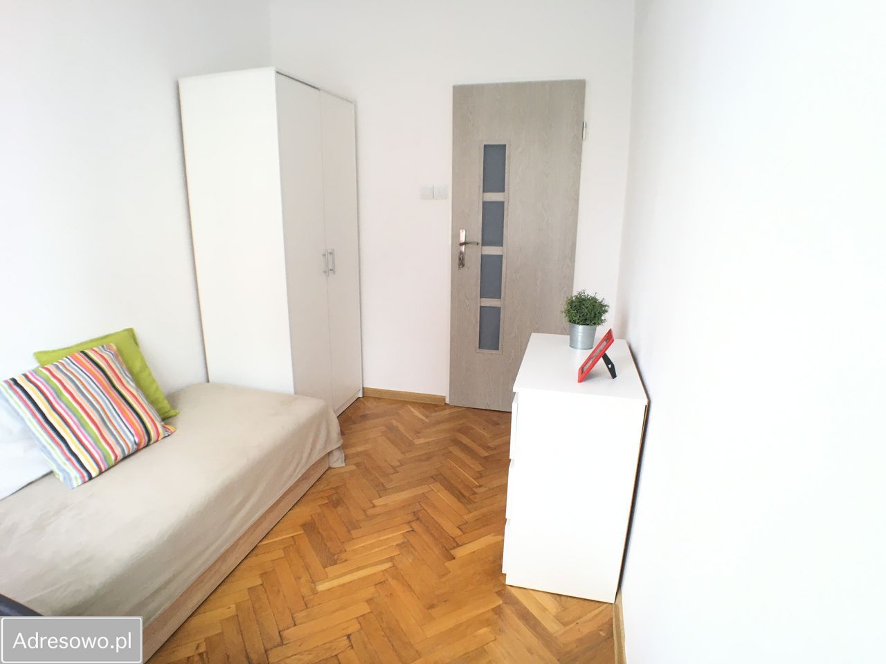 Pokój Warszawa Grochów, ul. Grzegorza Przemyka. Zdjęcie 2