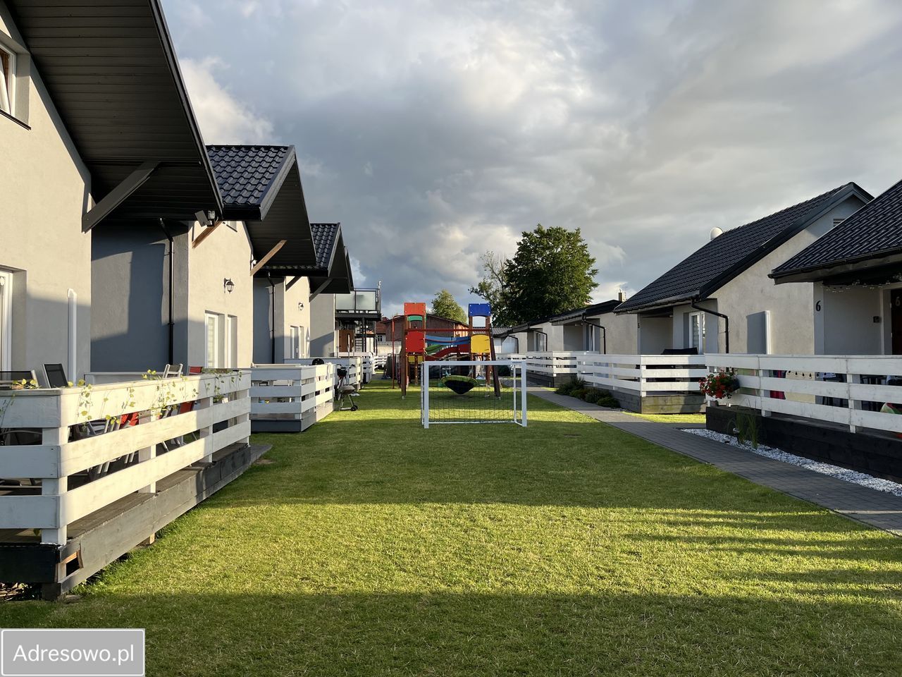 dom letniskowy, 4 pokoje Sarbinowo. Zdjęcie 3