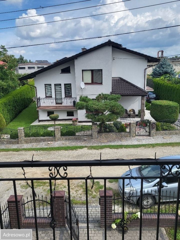 dom wolnostojący, 5 pokoi Niwnica